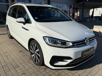 Używany VW Touran Highline 190 KM (139 kW) 2017 Biały Minivan