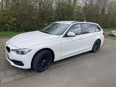 Gebraucht BMW 330 Performance 258 PS (189 kW) 2015 Weiß Kombi