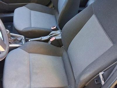 Gebraucht Opel Astra 105 PS (77 kW) 2005 Schwarz Kleinwagen