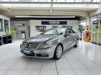 Gebraucht Mercedes E200 184 PS (135 kW) 2011 Grau Coupé