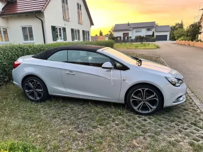 Gebraucht Opel Cascada Innovation 170 PS (125 kW) 2014 Weiß Cabrio