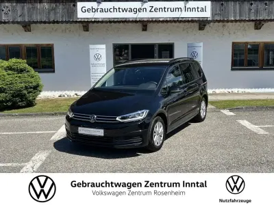 Gebraucht VW Touran Comfortline 150 PS (110 kW) 2025 Schwarz Van / Kleinbus
