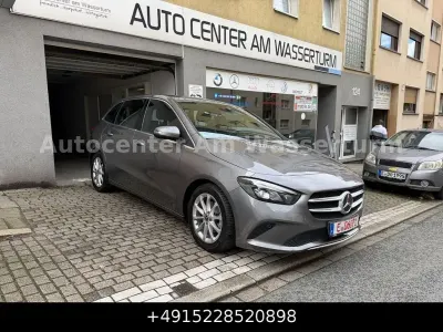 Gebraucht Mercedes B180 136 PS (100 kW) 2019 Mountaingrau  met. Van / Kleinbus