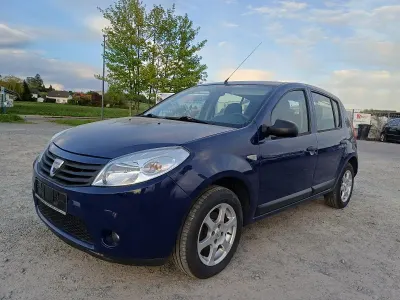 Usata Dacia Sandero 75 CV (55 kW) 2010 Utilitaria