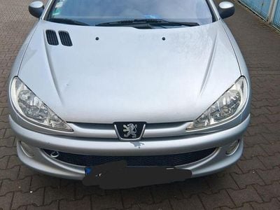Second-hand Peugeot 206 CC Platinum 109 CP (80 kW) 2003 Argintiu Cabrio