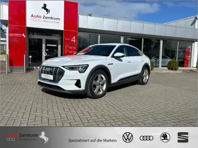 Gebraucht Audi e-tron Sportback Advanced Plus 300 kW (408 PS) 2022 Glacier white metallic SUV
