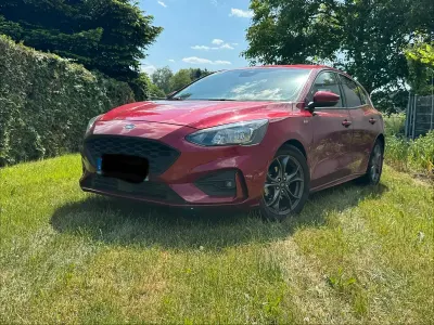 Gebraucht Ford Focus ST-Line 125 PS (91 kW) 2019 Rot Limousine