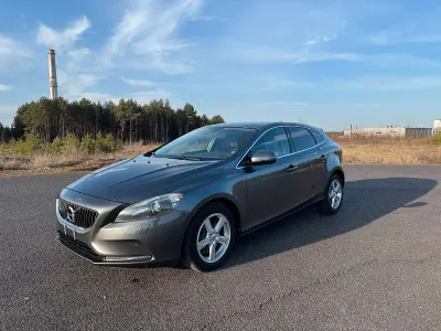 Gebraucht Volvo V40 Summum 150 PS (110 kW) 2013 Grau Limousine