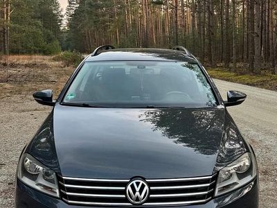 Usata VW Passat 140 CV (102 kW) 2013 Grigio Station wagon