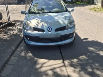 Gebraucht Renault Clio 100 PS (73 kW) 2007 Blau Kleinwagen
