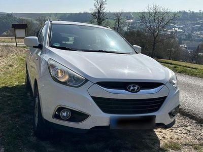 Gebraucht Hyundai ix35 Edition 135 PS (99 kW) 2012 Weiß SUV
