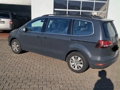 Gebraucht VW Sharan 150 PS (110 kW) 2020 Grau Van / Kleinbus