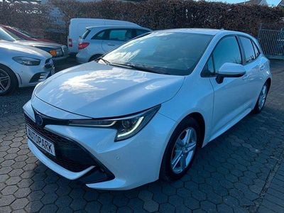 Gebraucht Toyota Corolla Hybrid Team 98 PS (72 kW) 2022 Weiß Limousine