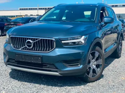 Gebraucht Volvo XC40 Inscription 163 PS (119 kW) 2021 Blau SUV