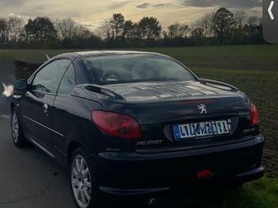 Usata Peugeot 206 CC 109 CV (80 kW) 2015 Nero Cabrio