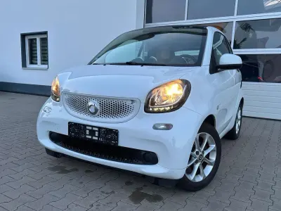 Gebraucht Smart ForTwo Coupé Passion 71 PS (52 kW) 2015 Weiß Coupé