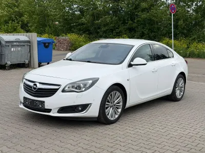 Gebraucht Opel Insignia Innovation 140 PS (102 kW) 2016 Weiß Limousine