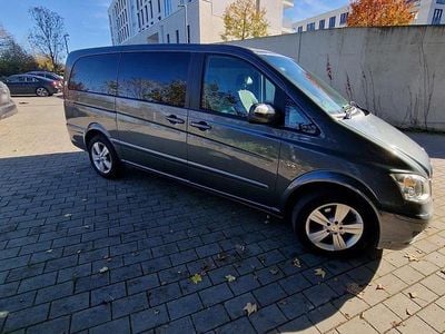 Usata Mercedes Viano 224 CV (164 kW) 2010 Grigio Monovolume