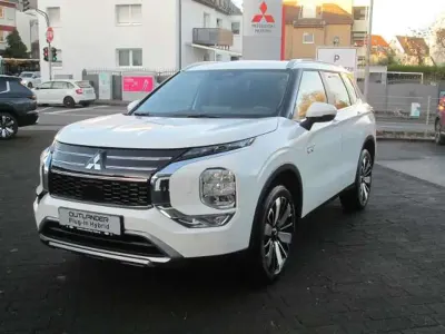 Neu Mitsubishi Outlander P-HEV Edition 306 PS (225 kW) 2025 Andenweiß SUV