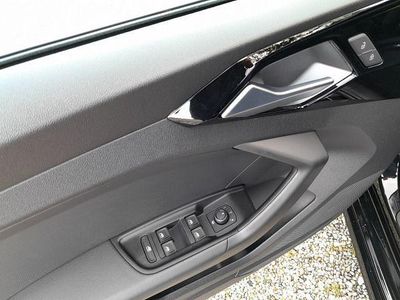 Gebraucht VW T6.1 Trendline 111 PS (81 kW) 2023 Indiumgrau metallic Van