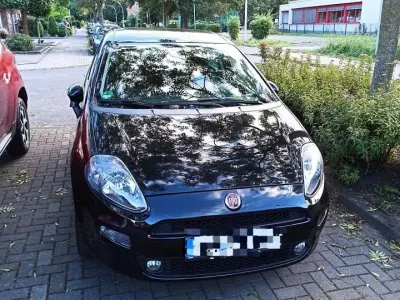 Usata Fiat Punto More 69 CV (50 kW) 2018 Nero Utilitaria