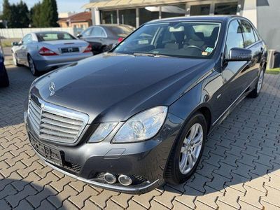 Gebraucht Mercedes E200 Elegance 184 PS (135 kW) 2009 Grau Limousine