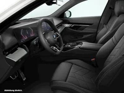 Gebraucht BMW 520 Comfort Edition 197 PS (144 kW) 2025 Kombi