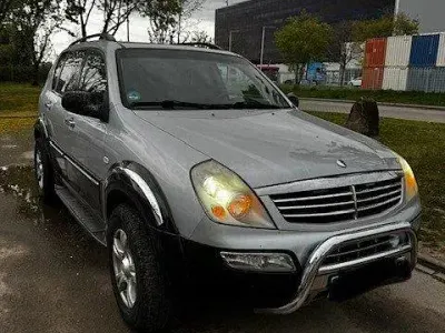 Usata SsangYong Rexton 163 CV (119 kW) 2006 Andere farben SUV