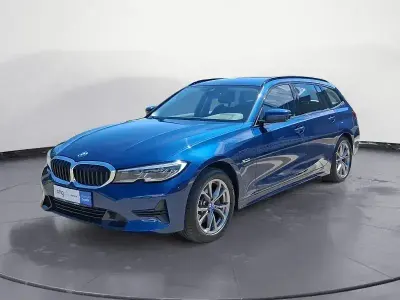Gebraucht BMW 320e Sport Line 204 PS (150 kW) 2022 Blau Kombi