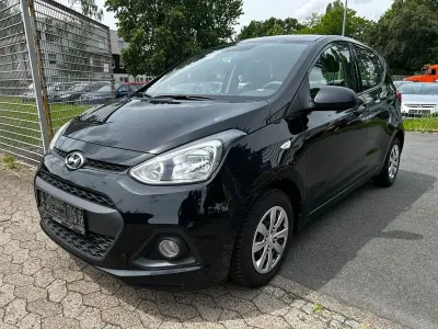 Gebraucht Hyundai i10 Classic 67 PS (49 kW) 2016 Schwarz Kleinwagen