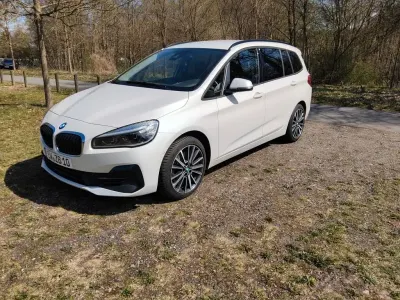 Gebraucht BMW 218 Gran Tourer Advantage 150 PS (110 kW) 2019 Weiß Van / Kleinbus