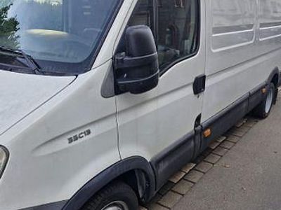 Gebraucht Iveco Daily 126 PS (92 kW) 2012 Van / Kleinbus