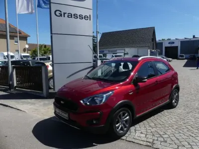 Gebraucht Ford Ka 86 PS (63 kW) 2018 Rubyrot (metallic) Limousine