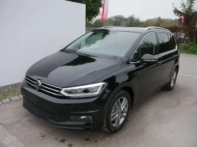 Neu VW Touran Comfortline 150 PS (110 kW) 2026 Schwarz Van / Kleinbus