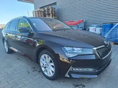 Second-hand Skoda Superb 116 CP (85 kW) 2021 Maro Break
