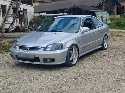 Second-hand Honda Civic 200 CP (147 kW) 2000 Argintiu Coupe