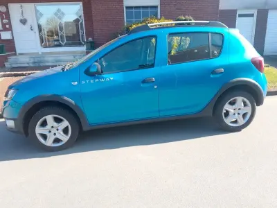 Brugt Dacia Sandero Stepway Ambiance 90 HK (66 kW) 2013 Blå Sedan