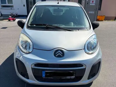 Gebraucht Citroën C1 Exclusive 68 PS (50 kW) 2013 Grau Kleinwagen