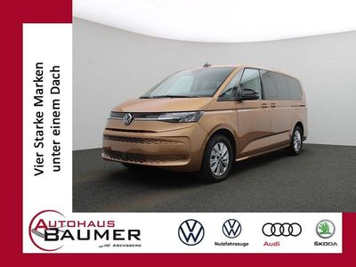 Usata VW Multivan Life 150 CV (110 kW) 2024 Oro Monovolume