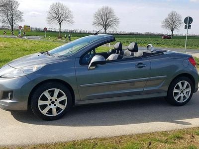 Gebraucht Peugeot 207 CC Platinum 120 PS (88 kW) 2010 Grau Cabrio