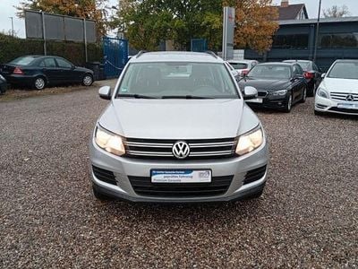Silber Gebraucht 2016 VW Tiguan Trendline SUV | 11.369 € (Superpreis)