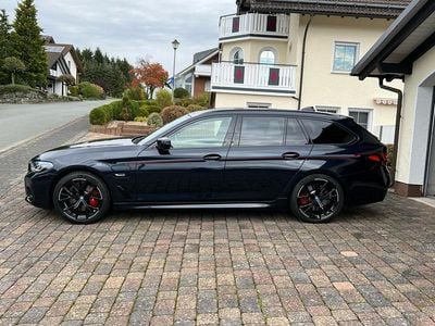 Second-hand BMW 530e M Sport 292 CP (214 kW) 2023 Negru Break