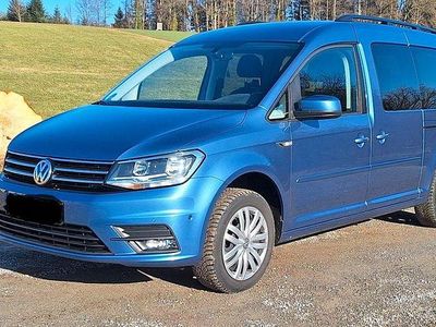 Blau Gebraucht 2017 VW Caddy Maxi Comfortline Van / Kleinbus | 20.900 € (Teuer)