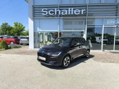 Gebraucht Suzuki Swift Comfort+ 83 PS (61 kW) 2025 Schwarz Kleinwagen