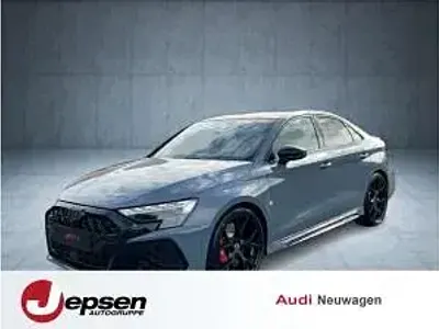 Neu Audi RS3 Sport 400 PS (294 kW) 2026 Grau Limousine