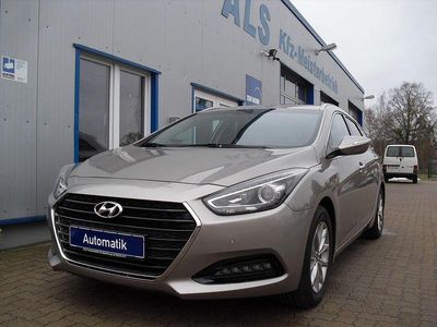 Gebraucht Hyundai i40 Trend 141 PS (103 kW) 2016 Beige Kombi