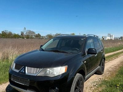 Second-hand Mitsubishi Outlander 170 CP (125 kW) 2008 Negru SUV