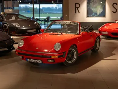 Usata Porsche 911SC 204 CV (150 kW) 1983 Rosso Cabrio