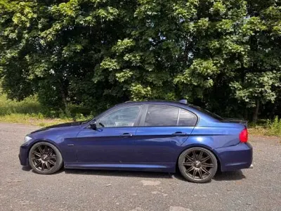 Gebraucht BMW 325 M Sport 218 PS (160 kW) 2012 Blau Limousine