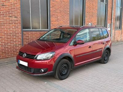 Usata VW Touran Cross 170 CV (125 kW) 2011 Rosso Monovolume